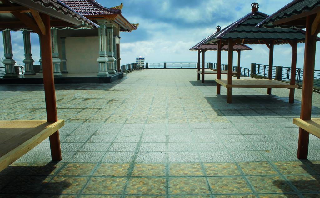 Rest Area 88 Guest House Tejakula Exterior photo